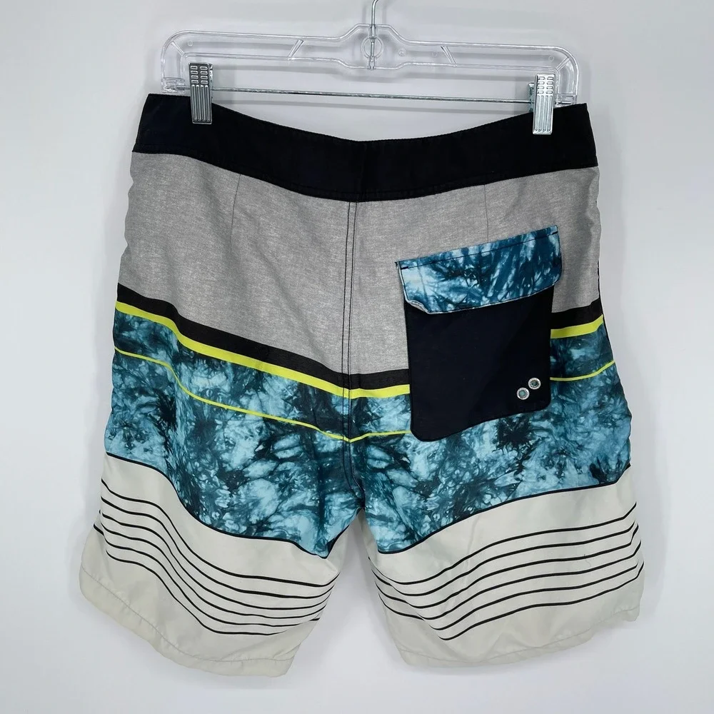 FREEWORLD men multicolor